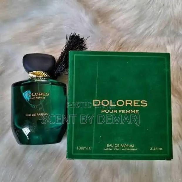 Dolores Perfume image 3