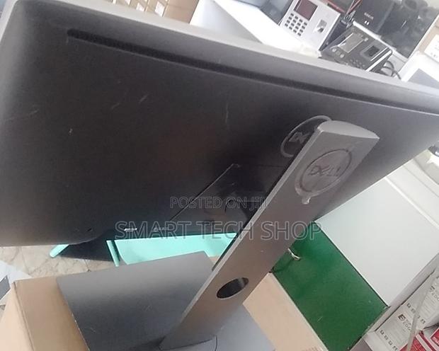 Dell Monitor 24 Inches. photo 2