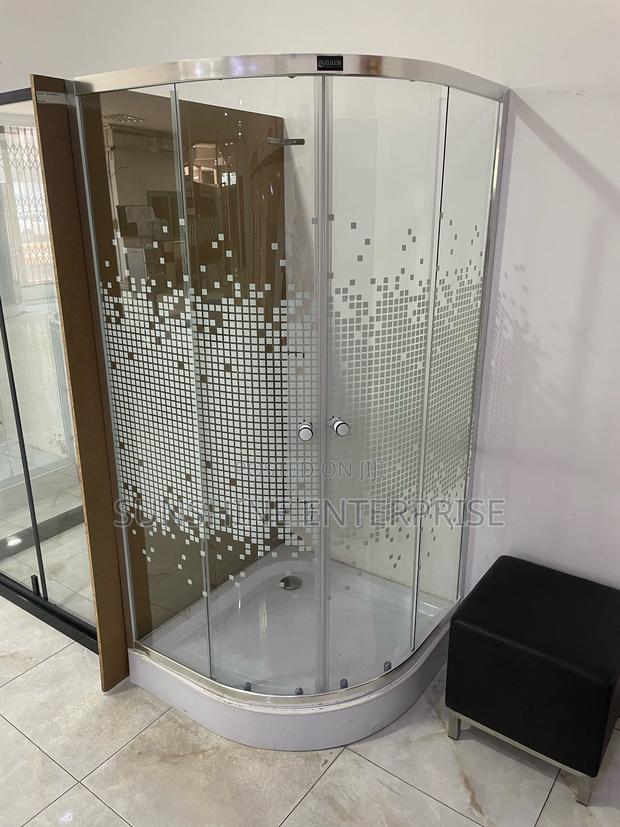 Quality 90x90 Shower Cubicle · Photo 4