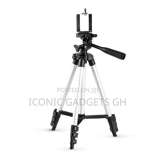 Elevate Your Shots With 3110’S Tripods Adjustable Height · Photo 2