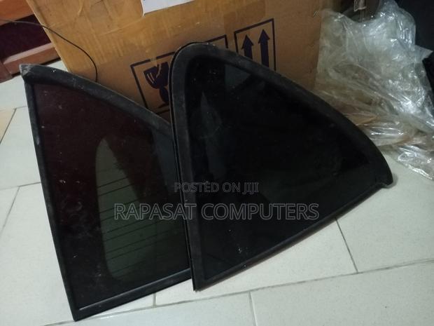 Ssangyong Rexton Rear Vent Glass