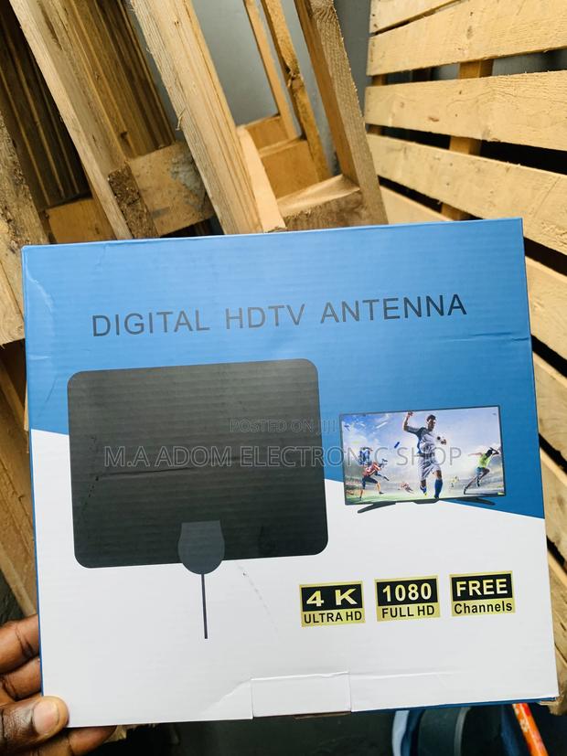 Antenna for Indoor Use Only With 5v Channel Booster · Photo 3