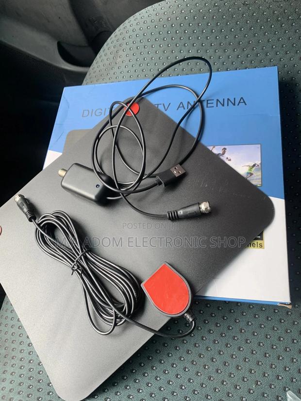 Antenna for Indoor Use Only With 5v Channel Booster · Photo 4