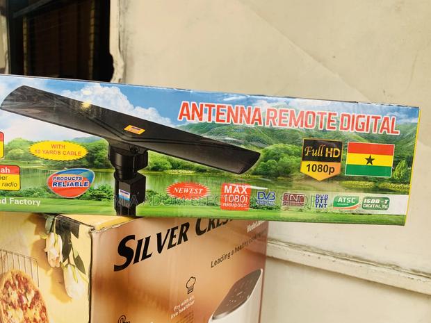 Digital Antenna for Outdoor Use Only · Photo 4