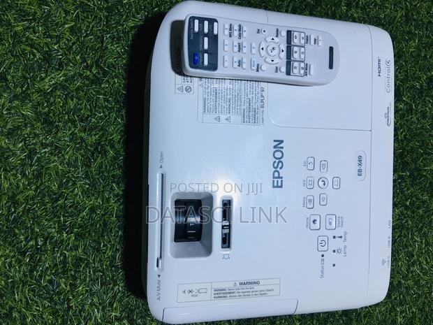 Epson Eb -X49 Wirelessly Projector photo 4