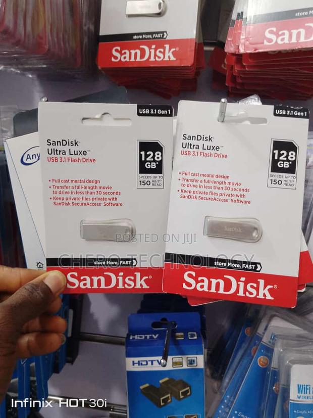 128 Pendrive · Photo 2