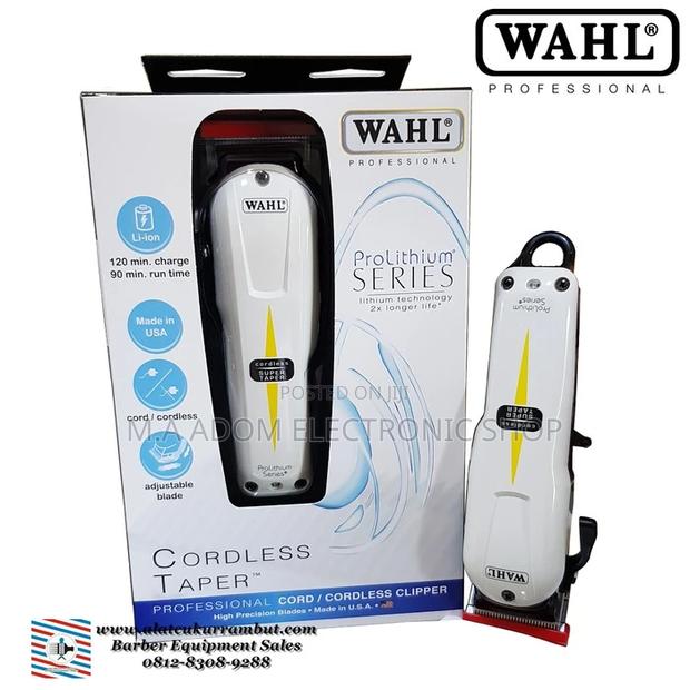 Wahl Super Taper Cordless Clippe for Barbers · Photo 4