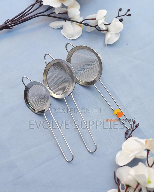 Fine Mesh Strainer ( S/M/L Sizes) · Photo 3