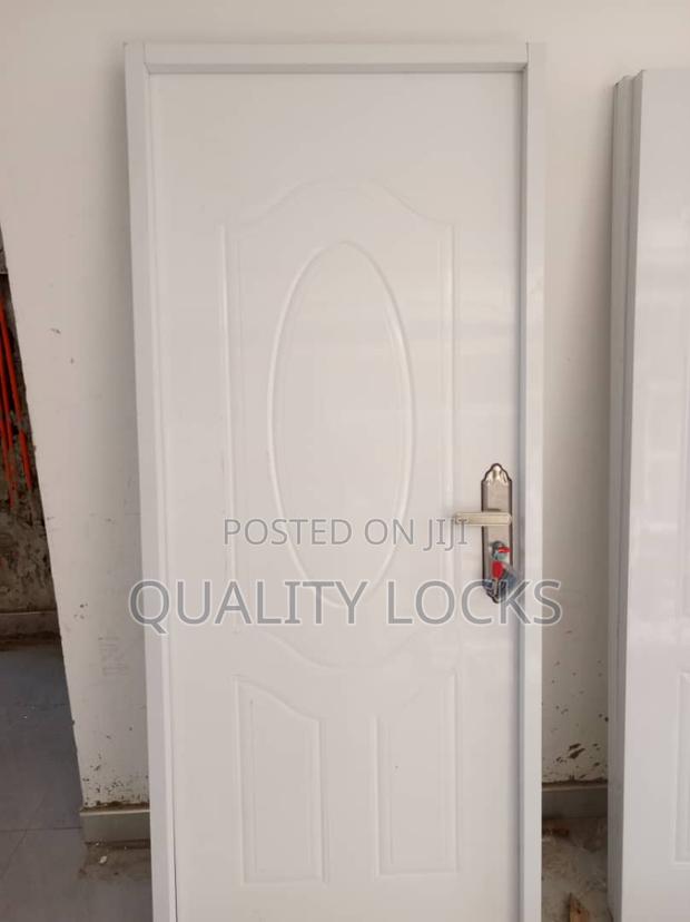 Bedroom Doors · Photo 4