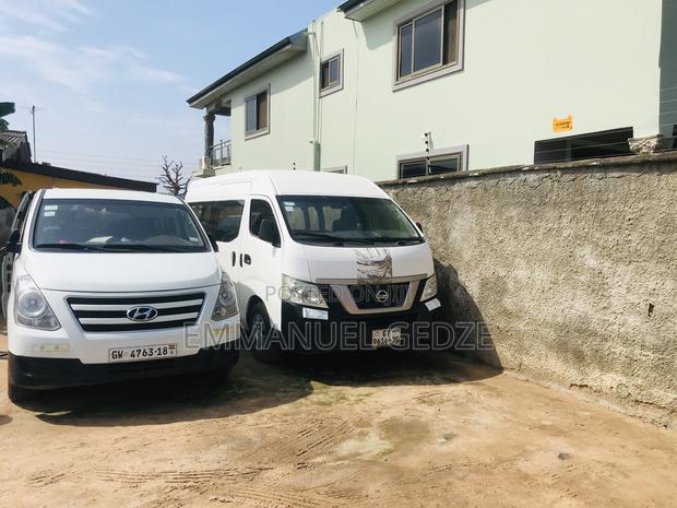 Mini Vans for Rent - 12/14 Seater · Photo 2