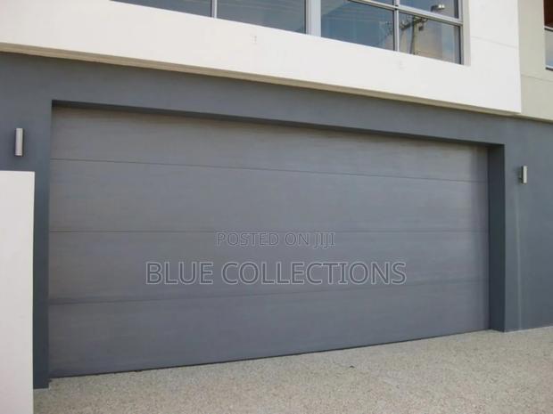 17×8 Morden Garage Door · Photo 2