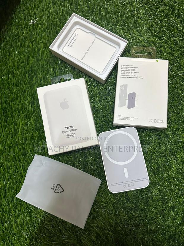 iPhone Battery Pack · Photo 4