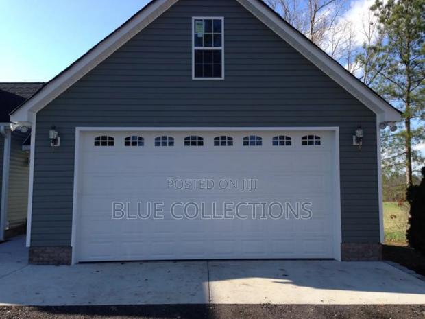 18×8 Automated Garage Door · Photo 2