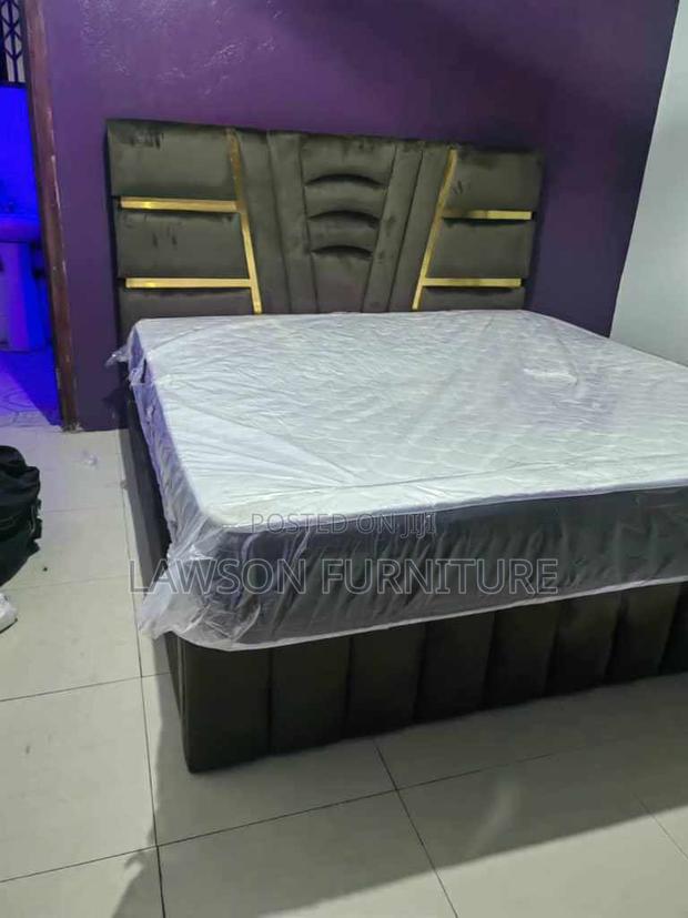 Queen Size Bed With Mattress
