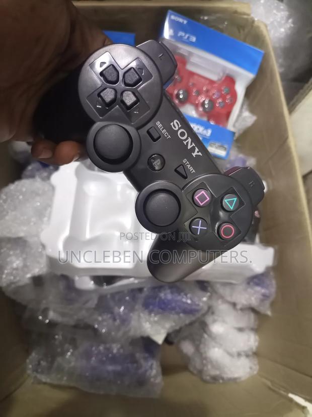 Playstation 3 Controller photo 2