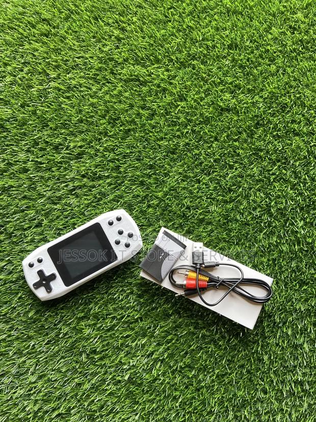 Handheld Game Console F1 400 Games in 1 · Photo 3