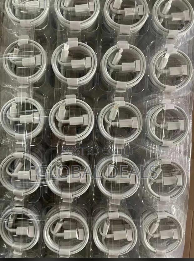 Type C iPhone Cable · Photo 3