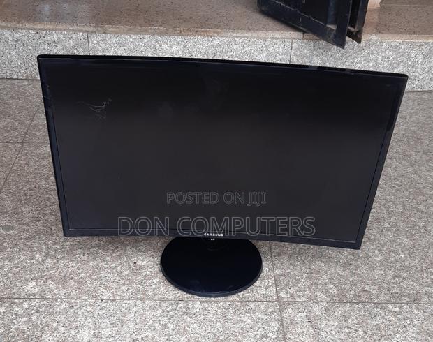 Samsung 24 Inches Curved Monitor