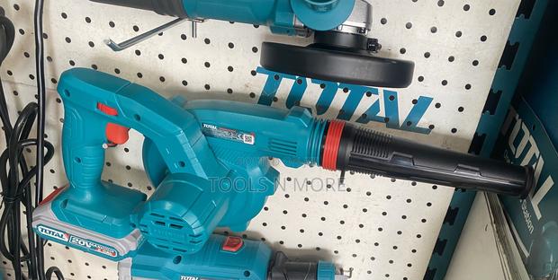 TOTAL Cordless Air Blower · Photo 3