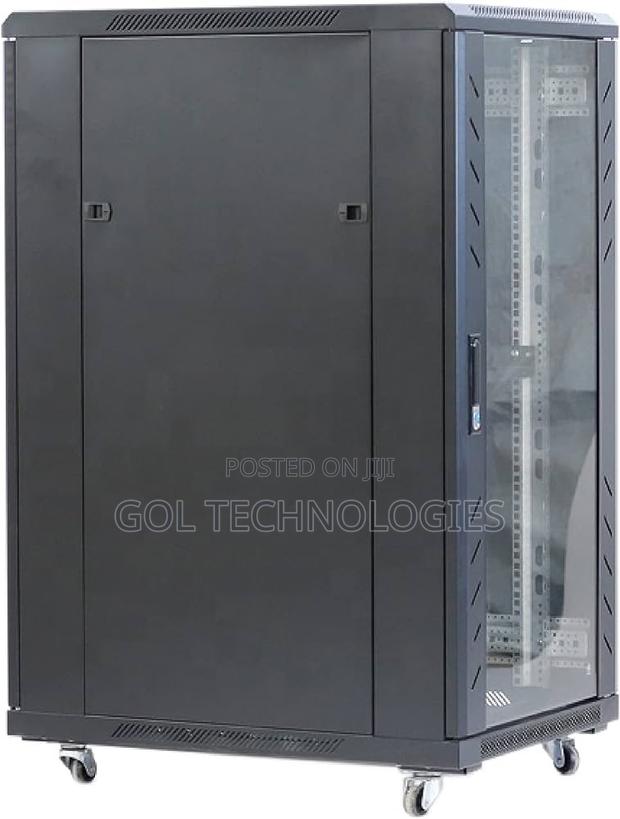 18u Cabinet 600x600x1000mm 18u Rack (Standing Rack/Cabinet) · Photo 3