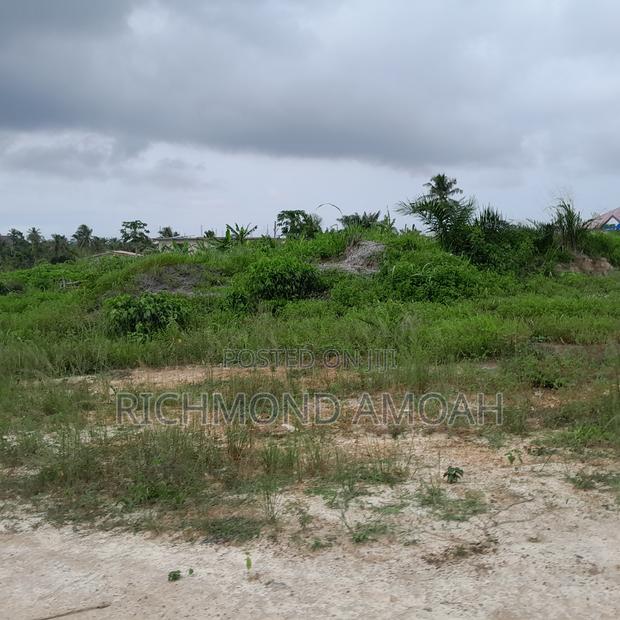 Half Plot for Sale at West Fijia · Photo 1