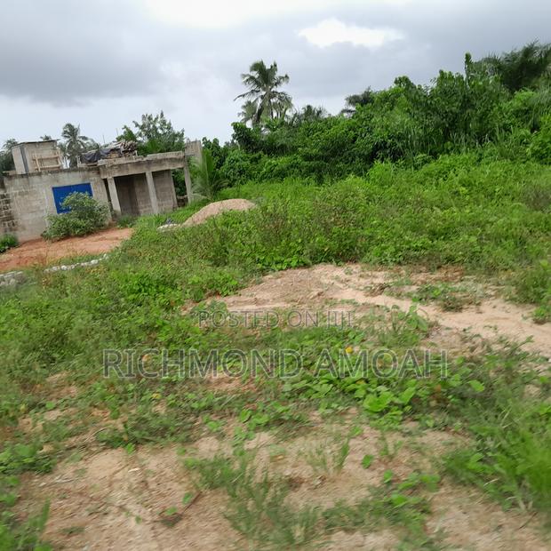 Half Plot for Sale at West Fijia · Photo 2