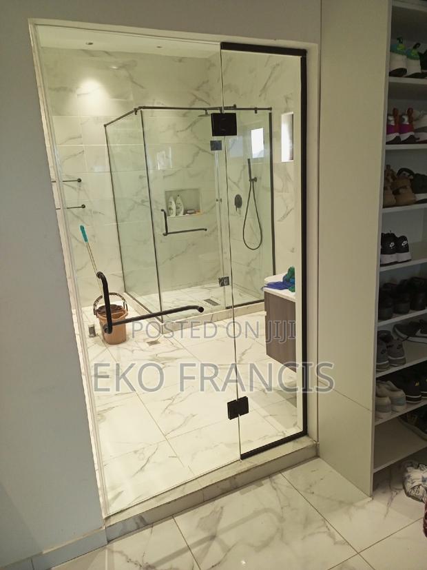 Washroom Entrance Door · Photo 4