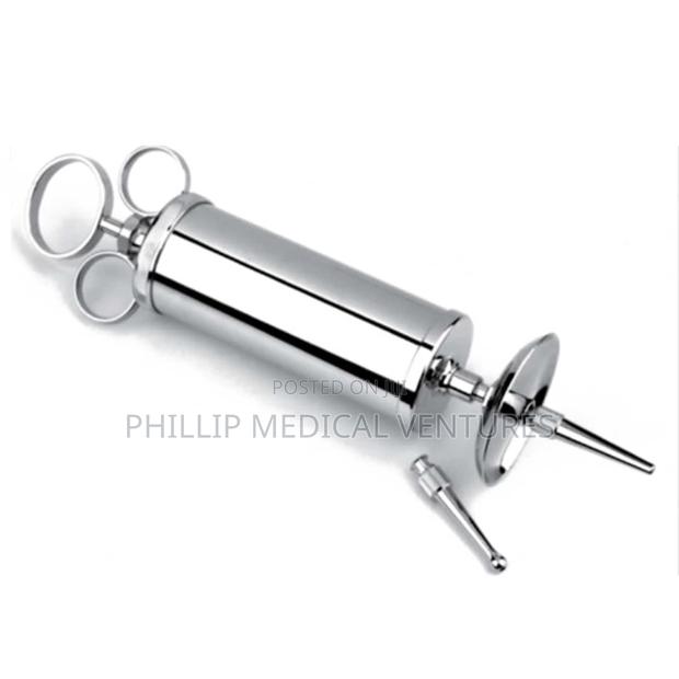 Ear Syringe · Photo 2