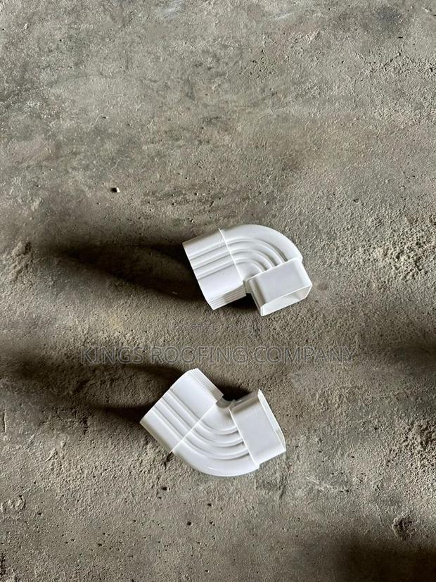 Elbow 65 and Elbow 90 Rain Gutter Acessories · Photo 4