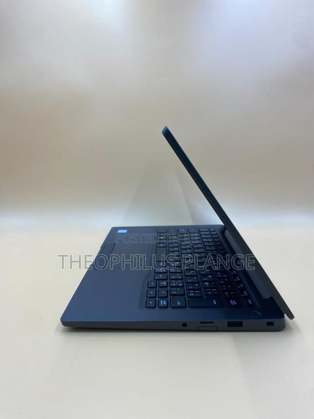 New Laptop Dell Latitude 7300 8GB Intel Core I5 SSD 256GB · Photo 4