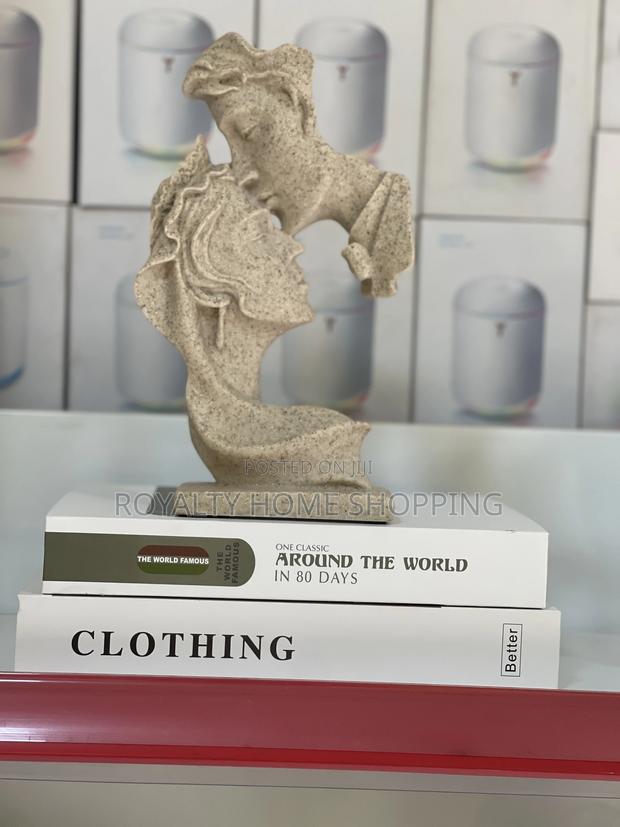 Figurine Ornaments photo 2