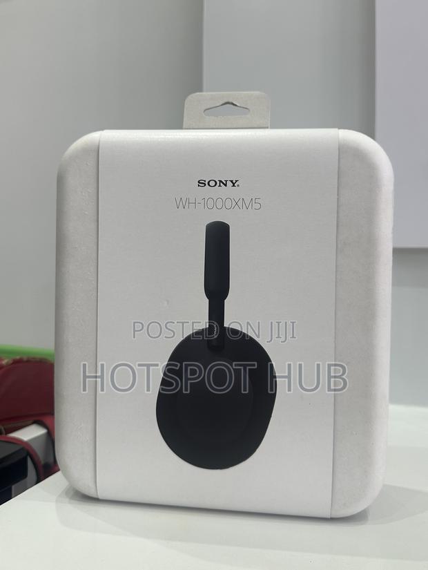 Sony - Wh1000xm5 Wireless Noise-Canceling Headphone · Photo 3