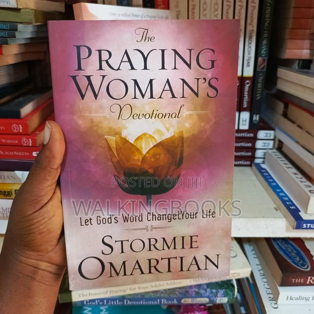 The Praying Woman's Devotional · Photo 2