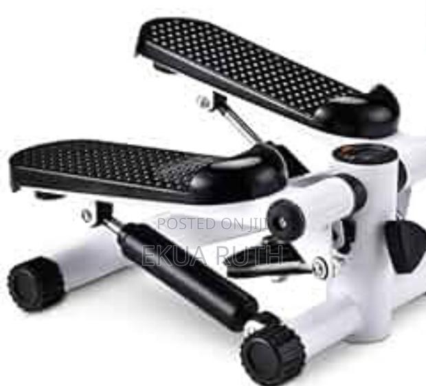 Mini Stepper Machine · Photo 1