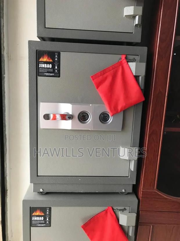 Fireproof Money Safe · Photo 2