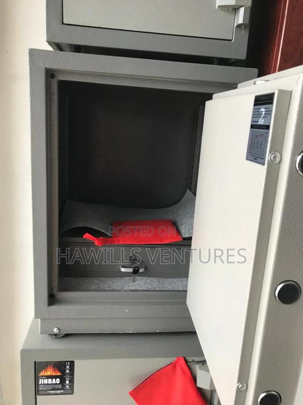Fireproof Money Safe · Photo 2