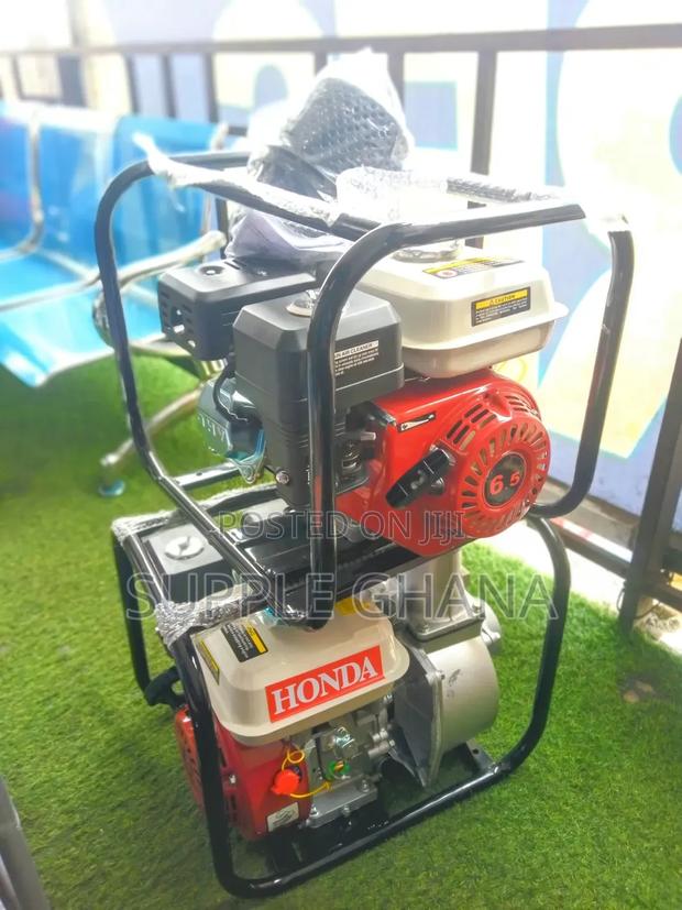 Red Honda Water Pump Machine Water Pump Machine Water Pump · Photo 2