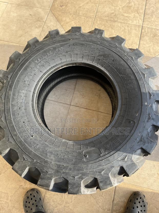 12.5/80r18 Backhole Tyre photo 3