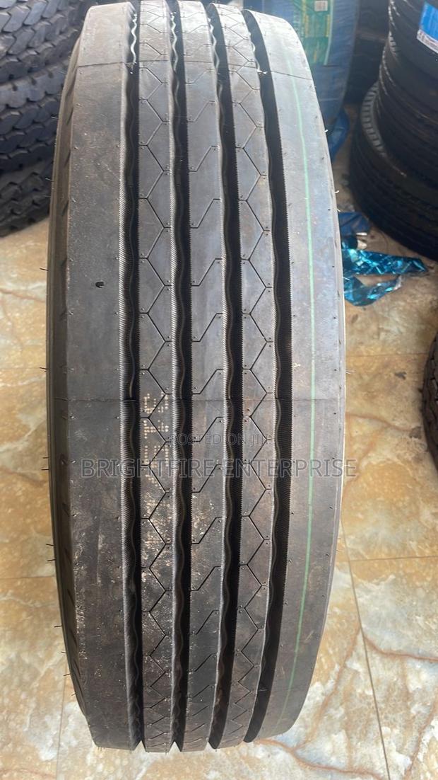 315/80r22.5 Available in Stock photo 5