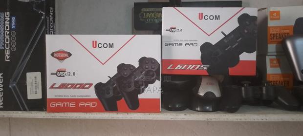 UCOM Single / Double PC Game Controllers · Photo 1