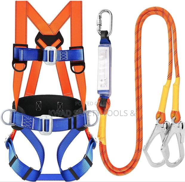 Full Body Harness With Lanyard