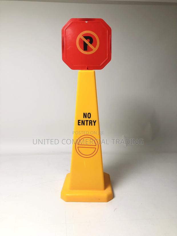 Traffic Con And Warning Signal