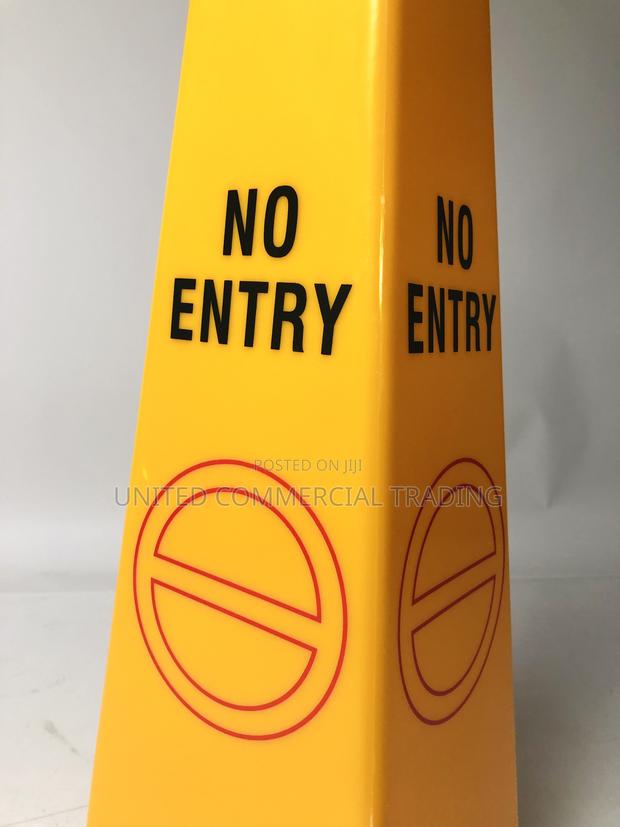 Traffic Con And Warning Signal