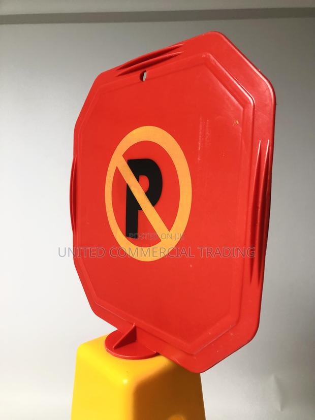 Traffic Con And Warning Signal