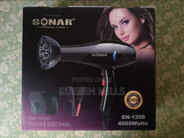 Professional Hairdresser Blow Dryer - Five in One 4000watts · Photo 2