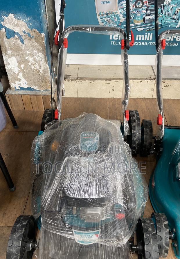 Total Lawnmower 4.8hp · Photo 4
