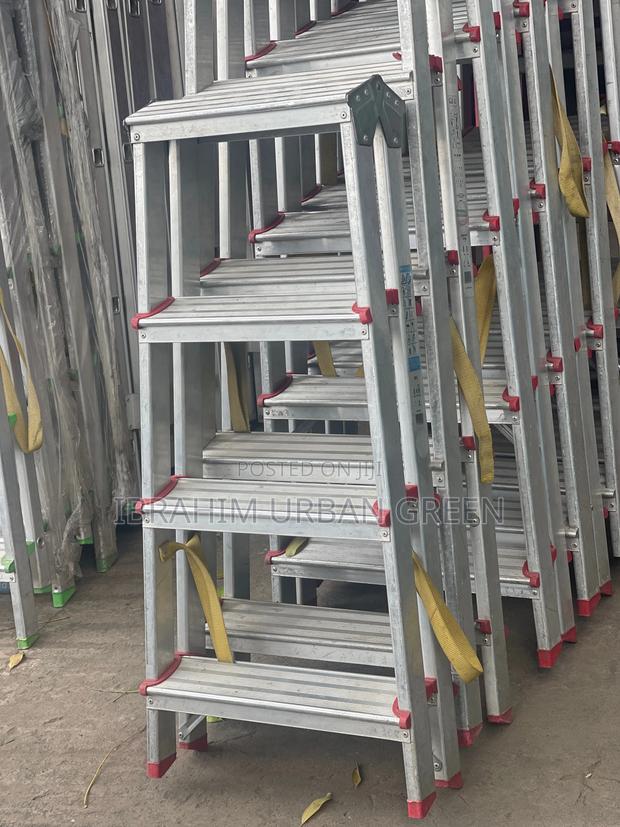 4 Steps Aluminum Ladder