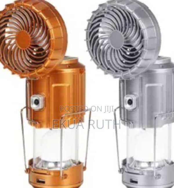 LED Camping Lantern With Fan · Photo 2