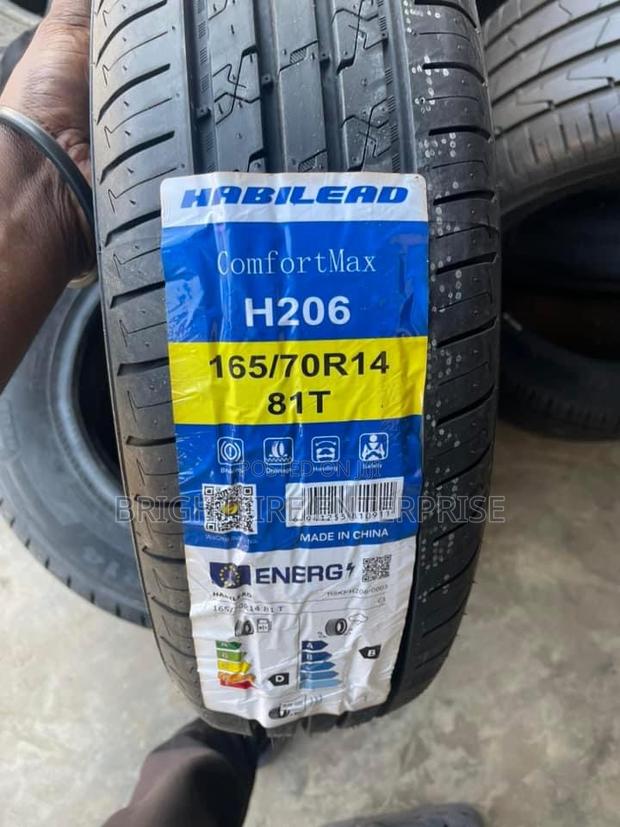Originale Car Tyres photo 2