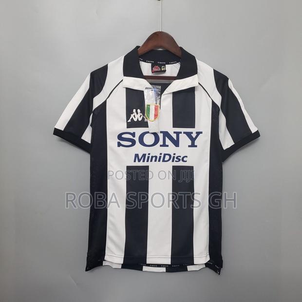 1996/97 Juventus Retro Home Jersey